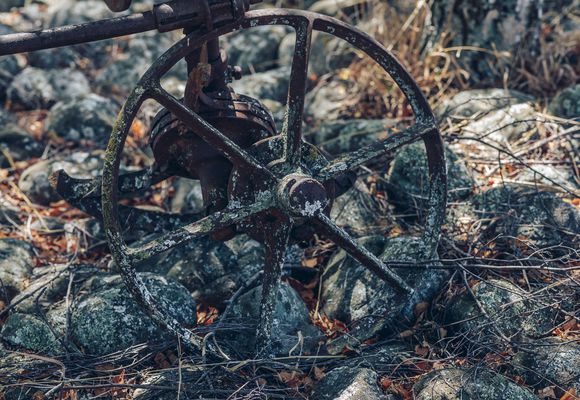 An old wheel at Comelybank vineyard.